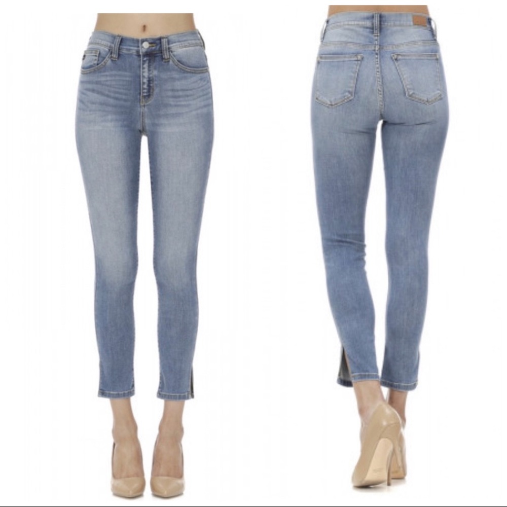 Judy Blue MEDIUM BLUE SIDE SLIT ANKLE